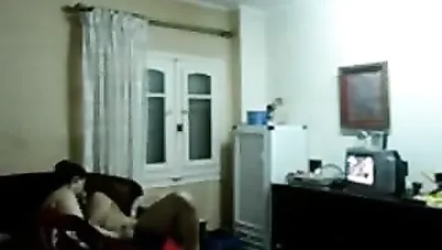 تسريب تصوير مخفي يجيب شرموطة يفشخها ويمتعها سكس مصري xnxx