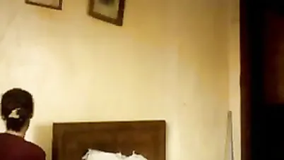 سكس مصري جايب شرموطة الشقة يفشخها نيك xnxx