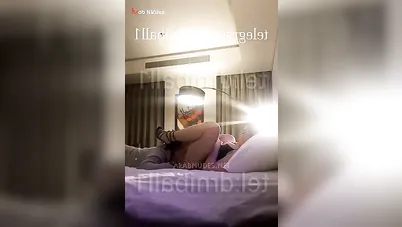 هايج يلحس باط مراته ويركبها بكل هيجان سكس مصري xxx