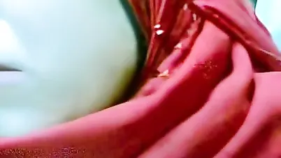 لبوة محجبة تتناك من المدير سكس مصري