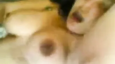 ميلف مربربة حيحانة على مص الزب وتاخده في كسها سكس مصري