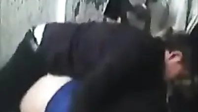 ولد هيجان يركب امه غصب سكس امهات مصري xnxx