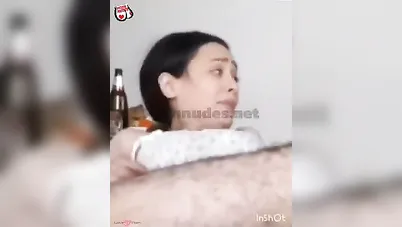 بنت تاخده خلفي لأول مرة وتقوله احساسه غريب بس حلو سكس مصري xnxx