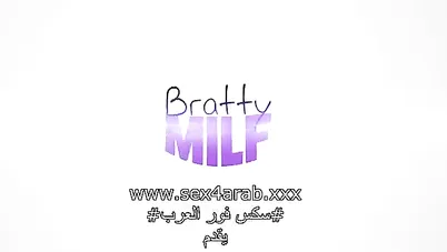 سكس امهات - احماء اليوغا مع زوجة أبي الساخنة - سكس مترجم xnxx