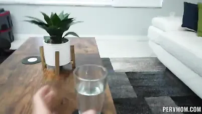 سكس مترجم - منزل أمي وقواعدها - سكس امهات xnxx mom