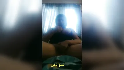 ميلف ببزاز كبيرة تقلع ملط وتعرض جسمها سكس نودز مصري xnxx