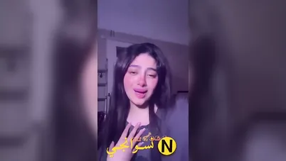 بنت تيكتوكر جميلة اوي تتصور ملط لصاحبها سكس نودز مصري