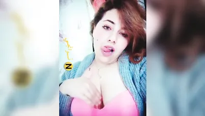 ميلف بيضة هايجة اوي تفرج بزازها الكبيرة لحبيبها سكس نودز مصري