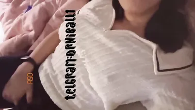 مزة هايجة بجسم فاجر تعرض بزازها النار وطيزها الكبيرة سكس نودز مصري