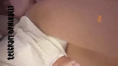 مزة هايجة بجسم فاجر تعرض بزازها النار وطيزها الكبيرة سكس نودز مصري