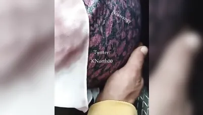 متحرش هايج يبعبص طيز ميلف كبيرة في المواصلات سكس مصري xnxx