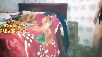 عنتيل يركب جارته الفلاحة البيضا وينيكها سكس مصري xnxx