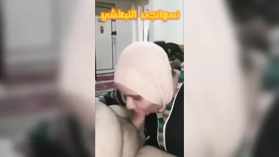 ام محمد تمص زب جارها العنتيل سكس مصري