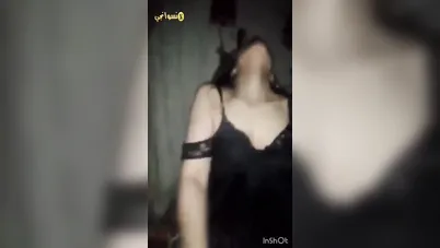 لبوة هايجة اوي راكبة زب عشيقها وبتطلع اهات ساخنة سكس مصري xnxx