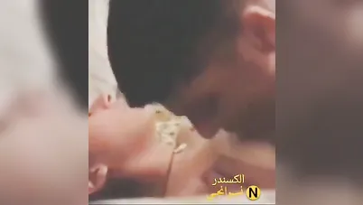فيلم سكس قديم شاب مع عشيقته الجميلة وسهرة نيك ساخنة الجزء الأول سكس مصري xnxx