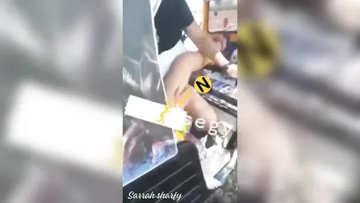 اتنين بلطجية زانقين بنت بينيكوها جوا التوك توك سكس مصري xnxx