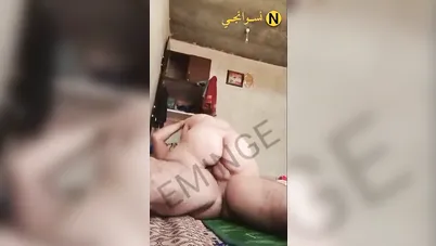 ميلفاية لبن مع عشيقها راكبة على زبره وبتمتعه سكس مصري xnxx