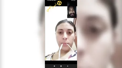 بنت هايجة تتشرمط فيديو كول مع حبيبها سكس نودز مصري