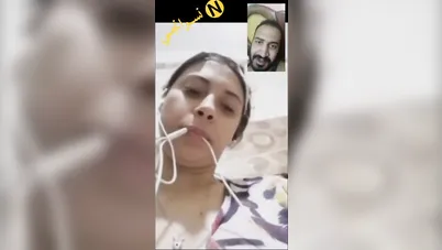 بنت هايجة تتشرمط فيديو كول مع حبيبها سكس نودز مصري