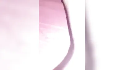 تقلع قميص النوم وتفرج عشيقها على جمالها سكس نودز مصري