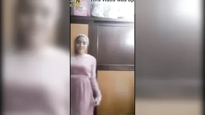 نودز بنت محجبة تفرج جسمها الملبن لحبيبها سكس نودز مصري
