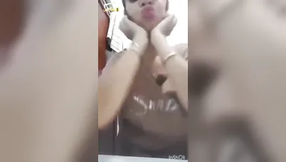 بنت ببزاز كبيرة تضرب سبعة ونص في الحمام سكس نودز مصري