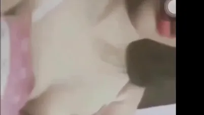 نودز مزة كيوت بجسم نار تلعب في بزازها سكس نودز مصري