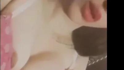 نودز مزة كيوت بجسم نار تلعب في بزازها سكس نودز مصري