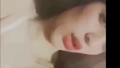 نودز مزة كيوت بجسم نار تلعب في بزازها سكس نودز مصري