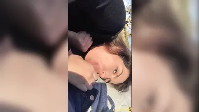 تسريب فرسة مصرية تبعت نودز لعشيقها وتمص زبه في الشارع سكس مصري