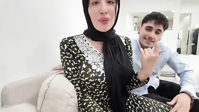 سكس عراقي - ميرا النوري تتناك عنيف من طيزها - سكس عربي