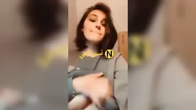 بنت زي القمر تصور لصاحبها بزازها المهلبية سكس نودز مصري