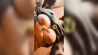 بنت زي القمر تصور لصاحبها بزازها المهلبية سكس نودز مصري