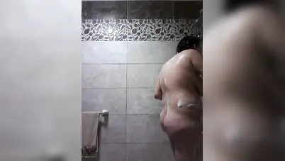 ميلف مصرية فرس تصور لعشيقها الشاور وهي بتستحما سكس نودز مصري