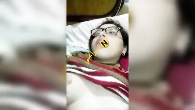 بنت مربربة هايجة نيك تلعب في بزازها وتصور لحبيبها سكس نودز مصري