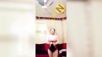 نودز كتوتة فلاحة ملبن تعرض جسمها لعشيقها الهايج سكس نودز مصري