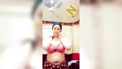 نودز كتوتة فلاحة ملبن تعرض جسمها لعشيقها الهايج سكس نودز مصري