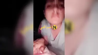 بنت هايجة اوي تحك كسها في المخدة وتصور لعشيقها سكس نودز مصري