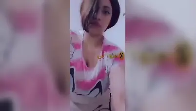اندر ايدج كيرفي تعرض جسمها في الحمام سكس نودز مصري