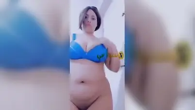 اندر ايدج كيرفي تعرض جسمها في الحمام سكس نودز مصري