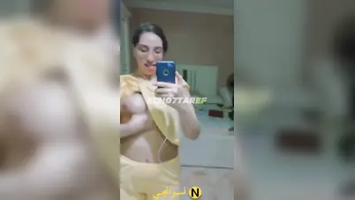بنت لبوة تصور لصاحبها جسمها اللبن وبزازها المنفوخة سكس نودز مصري