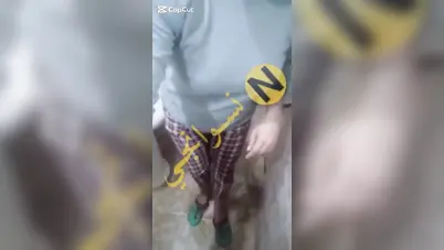 مزة بعود فرنساوي تقلع في الحمام وتفرج حبيبها سكس نودز مصري