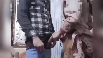 ولد هايج ينيك اخته الصغيرة وهما في البيت لوحدهم سكس مصري محارم