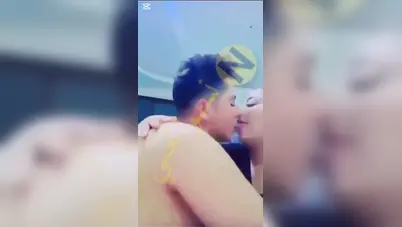 ولد هايج يركب عمته وينيكها سكس مصري