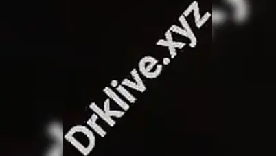 شاب زانق مزة هايجة يفشخها نيك وصاحبه يصور سكس مصري