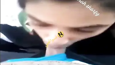 اندر ايدج محجبة تمص لصاحبها في الشارع سكس مصري