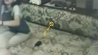 واد فلاح يستفرد ببنت خالته الصغيرة وفشخها نيك سكس مصري محارم