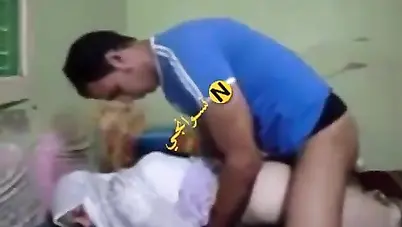مصرية محجبة مع خطيبها في شقته تمصله وينيكها خلفي سكس مصري