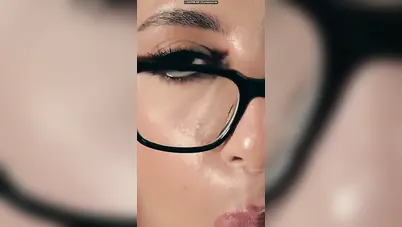المدرسة الممحونة تحلب زبي سكس سارة عربي