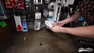 الينا انجل تذل وتنيك خادمها المطيع سكس عراقي